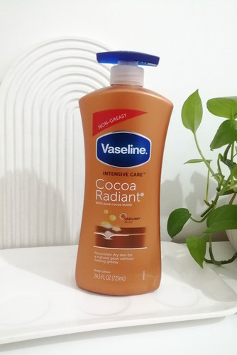لوسیون بدن پمپی مدل COCOA Radiant حجم 725 میل
